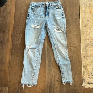 Garage blue ripped mom jeans size 03/26